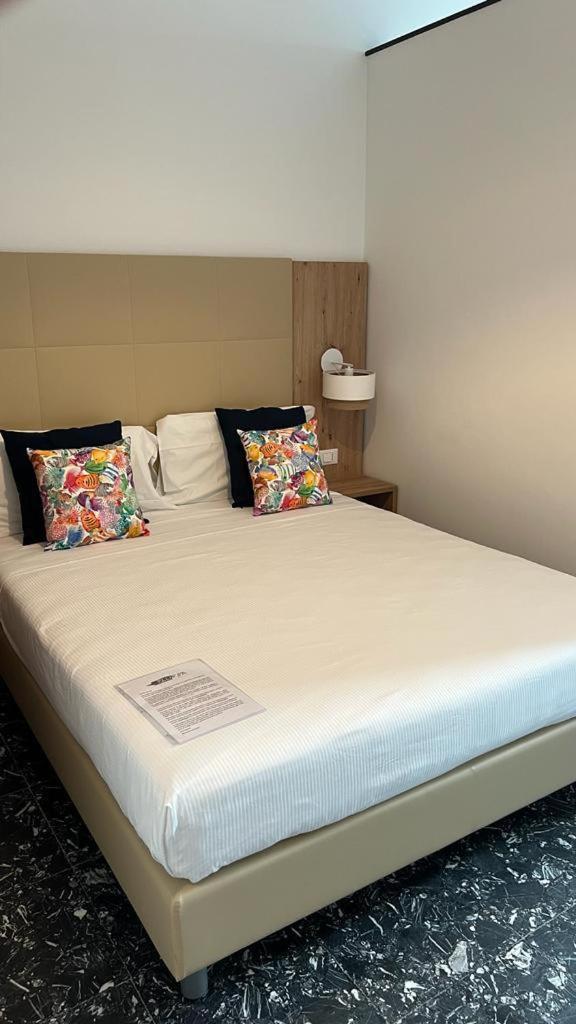 Bluripa Guest House Генуа Екстериор снимка